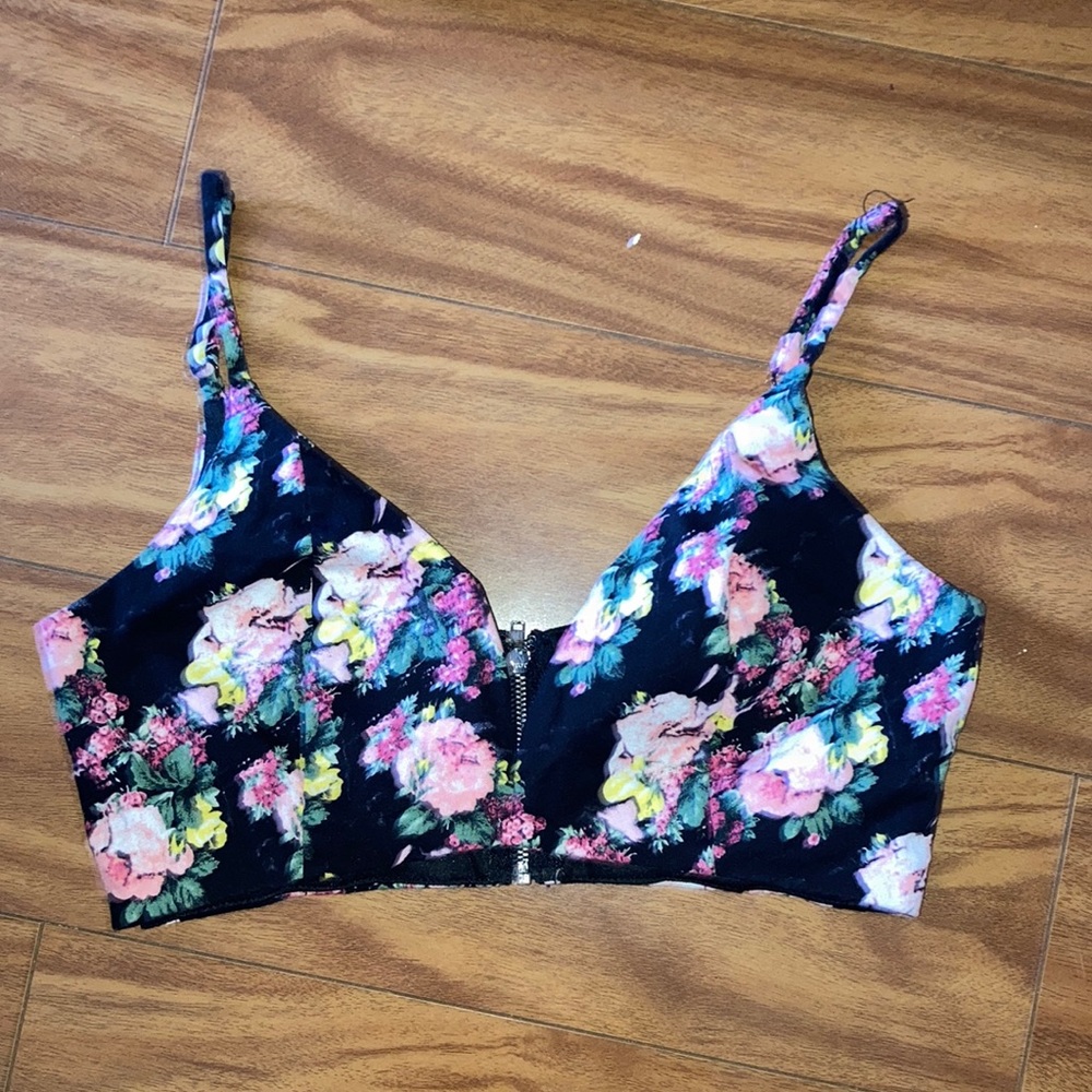 Mustard Seed floral crop top size small